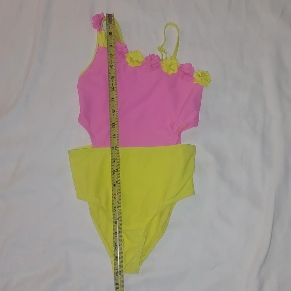 Cynthia Rowley Girls One Piece Swimsuit Size 8